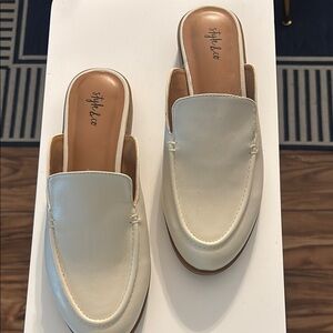 Style & Co. Cream Mules Versatile Clogs
